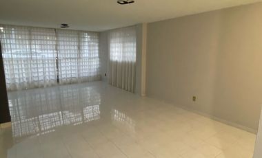 CASA EN RENTA EN COAPA