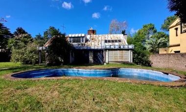 Oportunidad! Preciosa Casa a Refaccionar en Maschwitz, Arroyo al 1600