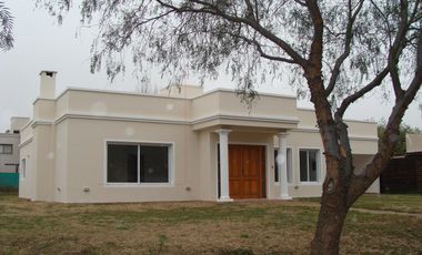 Casa en  Alquiler, San Isidro
