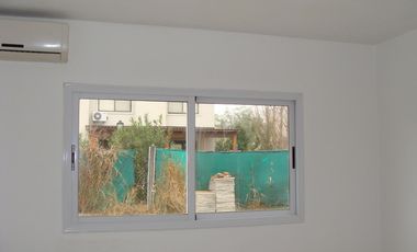 Casa en  Alquiler, San Isidro