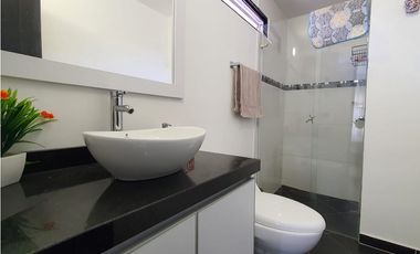 Se vende hermosa Casa amplia excelente sector