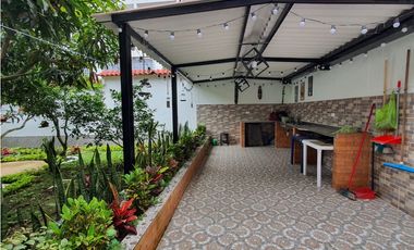 Se vende hermosa Casa amplia excelente sector