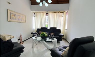 Se vende hermosa Casa amplia excelente sector