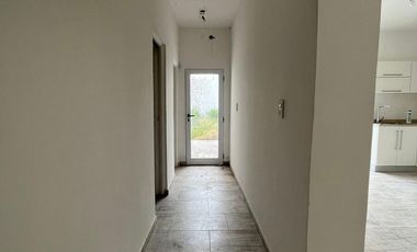 Casa moderna a estrenar - 3 habitaciones - Parque libre