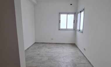 Casa moderna a estrenar - 3 habitaciones - Parque libre