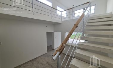 Casa moderna a estrenar - 3 habitaciones - Parque libre