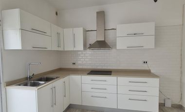 Casa moderna a estrenar - 3 habitaciones - Parque libre