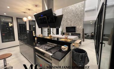 Casa en venta, 10 ambientes. Terralagos, Canning.