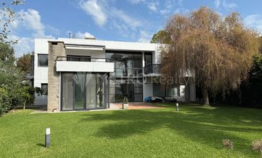 Casa 6 ambientes a la laguna en Venta, El Lauquen Canning