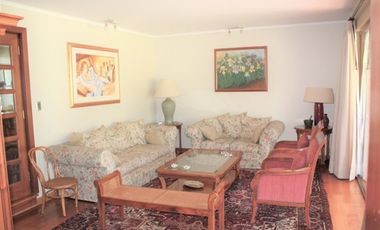 PRECIOSA CASA EN VENTA 5 DORM PIEDRA ROJA CHICUREO COLINA