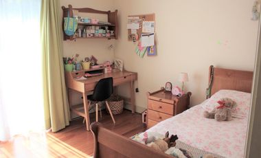 PRECIOSA CASA EN VENTA 5 DORM PIEDRA ROJA CHICUREO COLINA