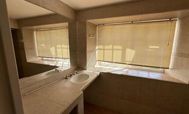 Casa en  venta de 3 dormitorios en Santa Genoveva