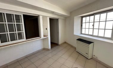 Casa en  venta de 3 dormitorios en Santa Genoveva