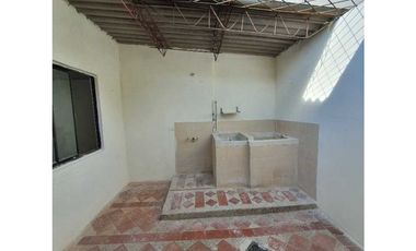 ARRIENDO CASA EN DON CARMELO