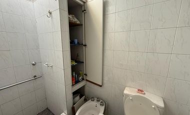 PH tres ambientes a reciclar a la venta en Villa Dominico