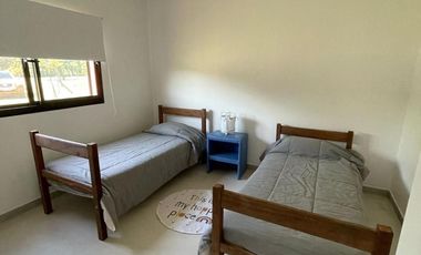 Casa en venta - 3 Dormitorios 3 Baños - San Miguel del Monte