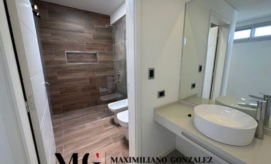 Casa en venta, 5 ambientes. Terralagos, Canning