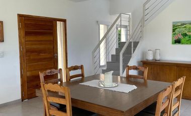 Casa en venta - 3 Dormitorios 3 Baños - San Miguel del Monte