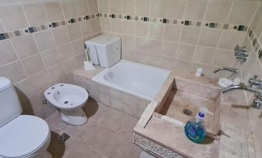 Casa en venta - 2 Dormitorios 2 Baños - Carlos Keen