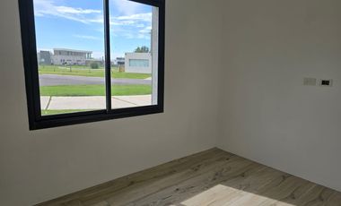 Casa en Venta en San Sebastian Área 11 - 4 Ambientes