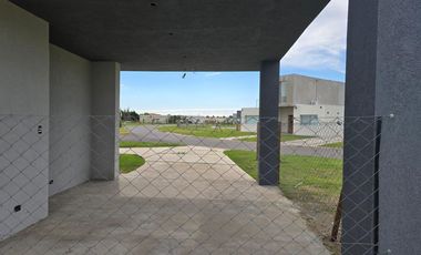 Casa en Venta en San Sebastian Área 11 - 4 Ambientes
