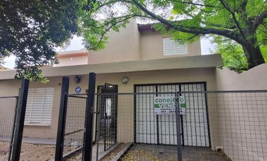Casa en  Alquiler