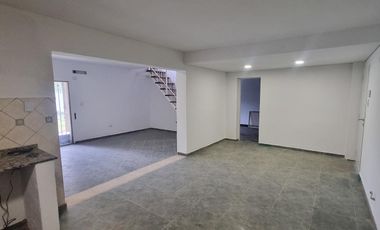 Casa en  Alquiler