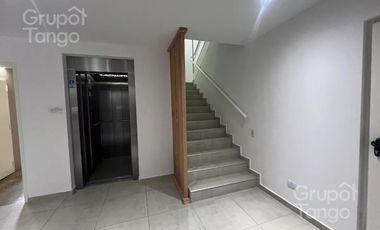 Venta Departamento Villa del Parque Dos Ambientes Balcón