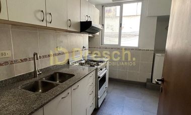 Tres ambientes con amplio balcón en Recoleta