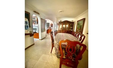 Casa/lote en Laureles.