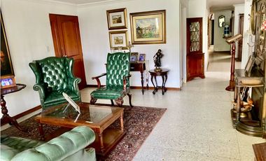 Casa/lote en Laureles.