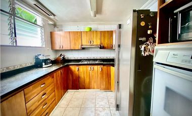 Casa/lote en Laureles.