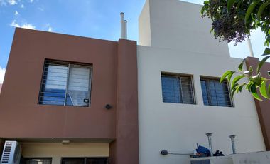 Casa en  alquiler de dos dormitorios, Quebrada de las Rosas, Zona norte