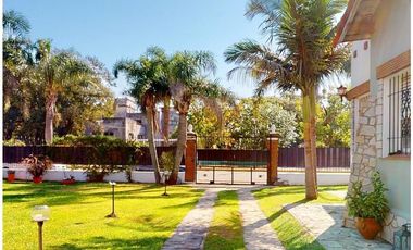 Casa de tres dormitorios en Punta Lara