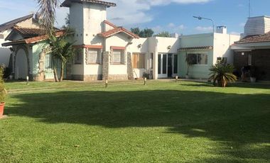 Casa de tres dormitorios en Punta Lara