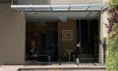 Oficina moderna en excelente zona de Lanús Oeste