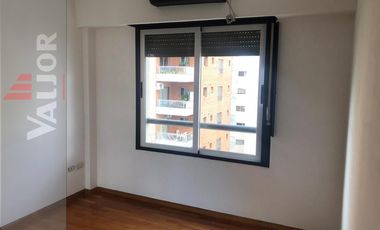 Dpto 2 ambientes al frente con Balcón