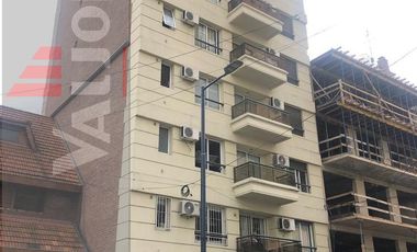 Dpto 2 ambientes al frente con Balcón