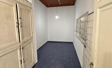 Casa para destino comercial en avellaneda al 600
