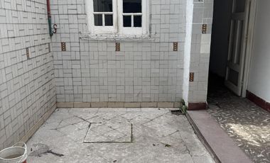 Casa para destino comercial en avellaneda al 600
