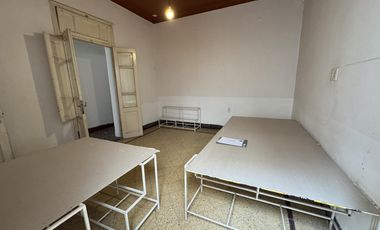 Casa para destino comercial en avellaneda al 600