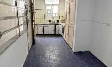 Casa para destino comercial en avellaneda al 600