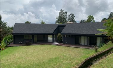 Venta de Casa en El Retiro en Parcelacion Sector Puro Cuero