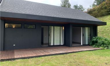 Venta de Casa en El Retiro en Parcelacion Sector Puro Cuero