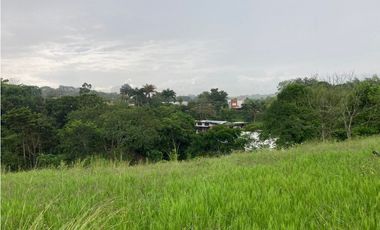 VENTA DE LOTE CON PLANOS DE CONSTRUCCION EN CERRITOS  PEREIRA