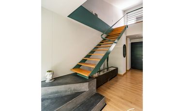 APARTAMENTO EN VENTA EN EL POBLADO, MEDELLN