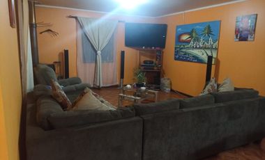Parcela Con Casa Regularizada, Piscina Y Gran Terreno