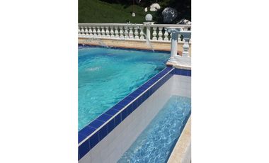 Casa Amoblada en Venta en Copacabana