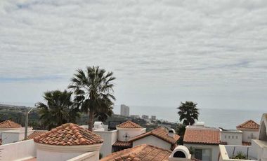 RENTA CASA EN FRACCIONAMIENTO PRIVADO CON VISTA AL MAR DE ROSARITO