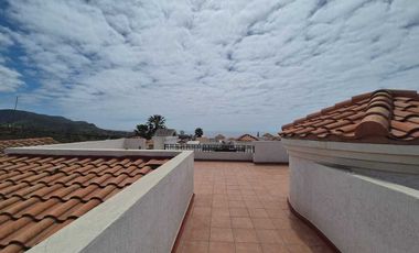 RENTA CASA EN FRACCIONAMIENTO PRIVADO CON VISTA AL MAR DE ROSARITO